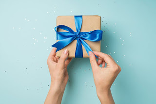 How to avoid trouble when a patient offers you a gift Hero